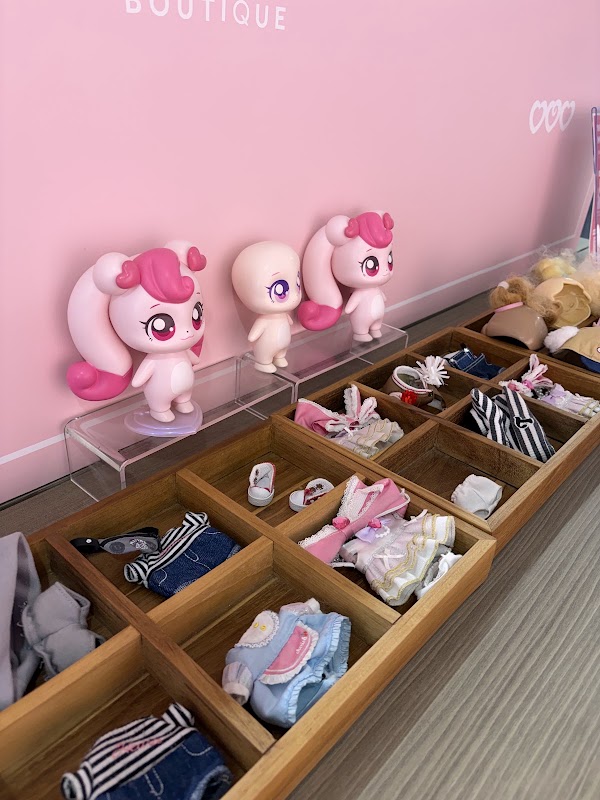 Teenieping shop 3