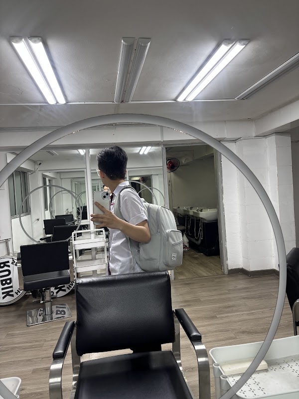 Rubik Hair Studio 4