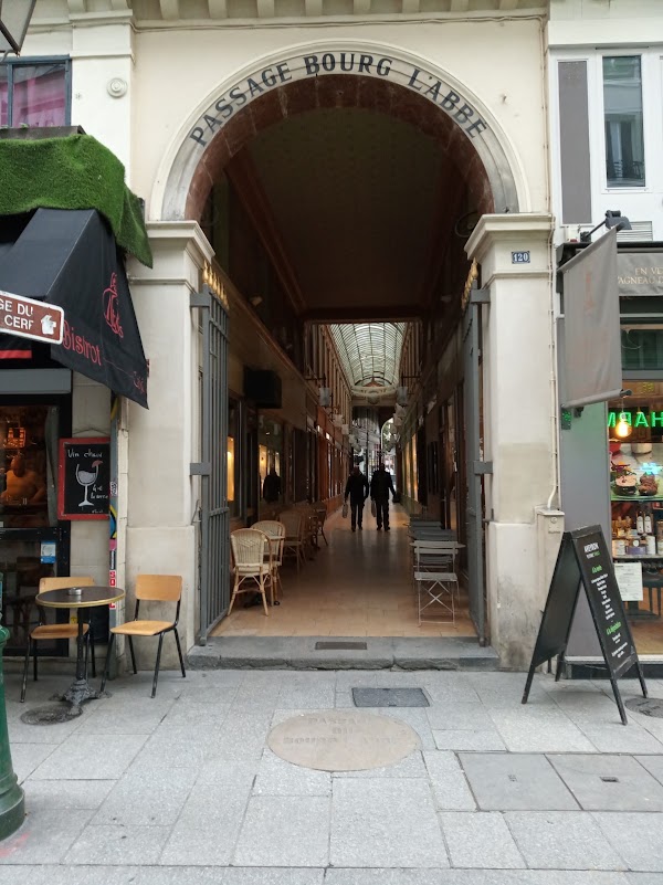 Passage du Bourg l'Abbé 1