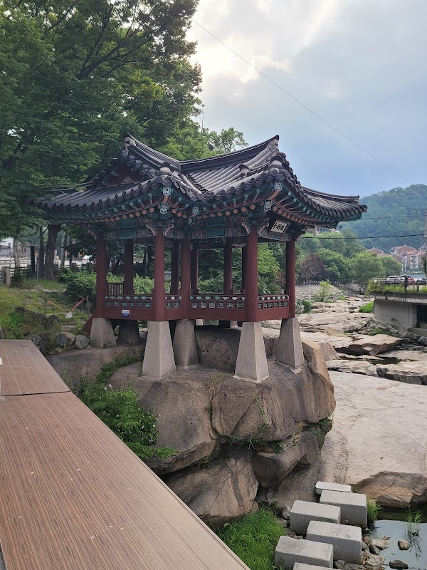 Bugaksan (Baegaksan) Mountain 4