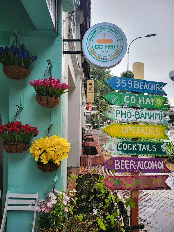 Co Hai Banh Mi & Phở Vietnamese Restaurant 4
