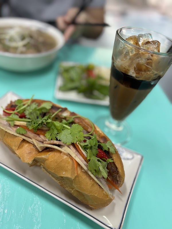 Co Hai Banh Mi & Phở Vietnamese Restaurant 3