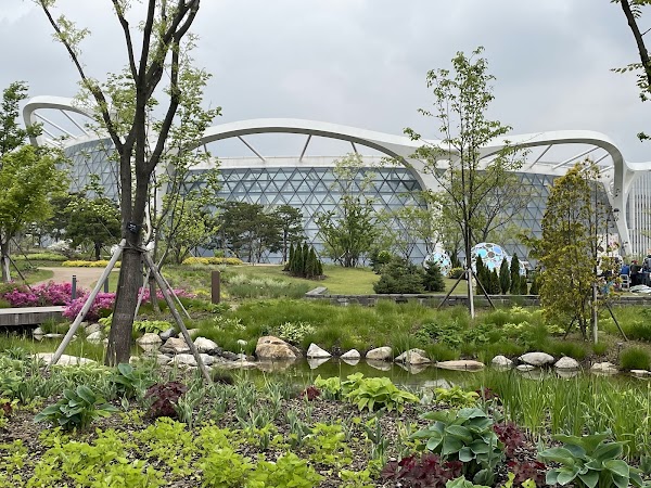 Theme Gardens 2