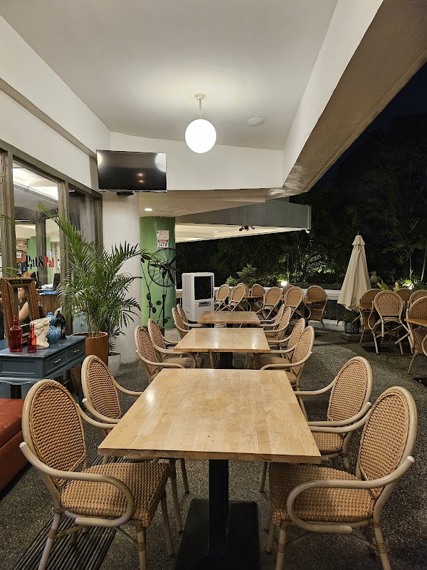 Pat & Pat Restaurant 1