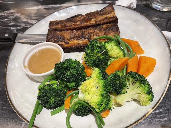 Pat & Pat Restaurant 4