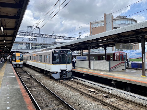 Yamato-Saidaiji Station 4