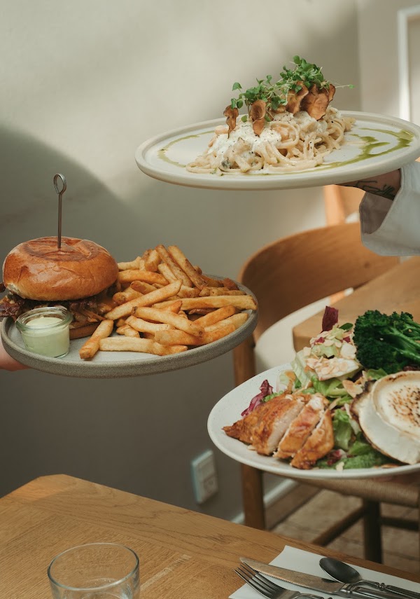 Ø12 Coffee & Eatery 4