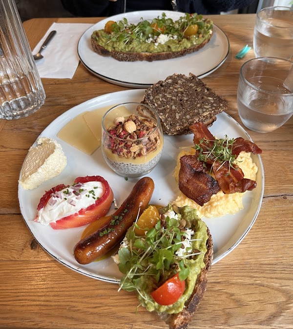 Ø12 Coffee & Eatery 2