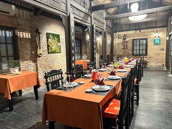 Moon river - Song trang restaurant Hoi An 1