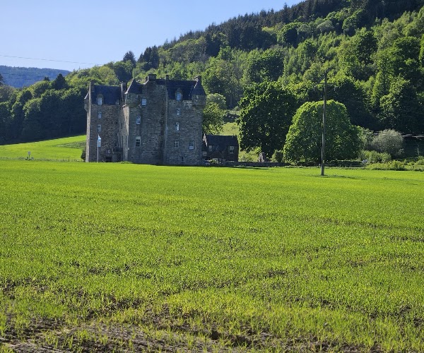 Castle Menzies 4