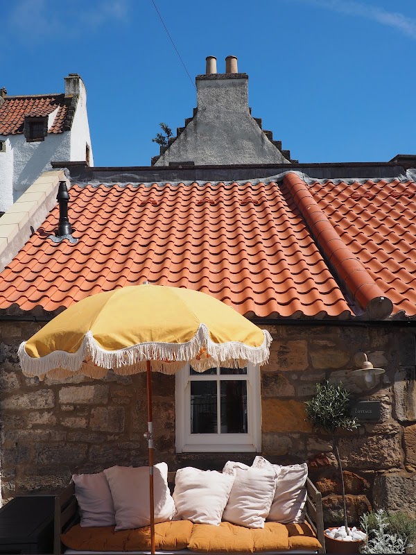 The Dundonald Guesthouse and Cottage