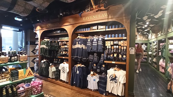 Harry Potter Shop King's Cross 5