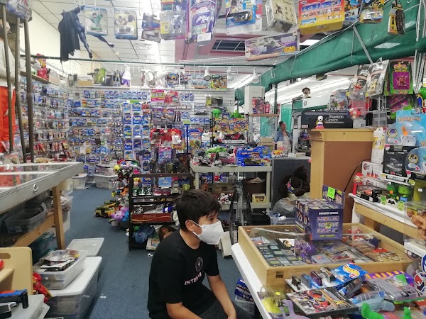 Visitors Flea Market 3