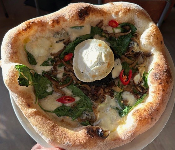 Loulou Pizzabar 2