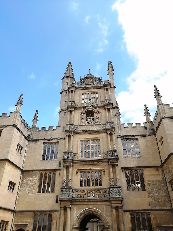 Radcliffe Square 5
