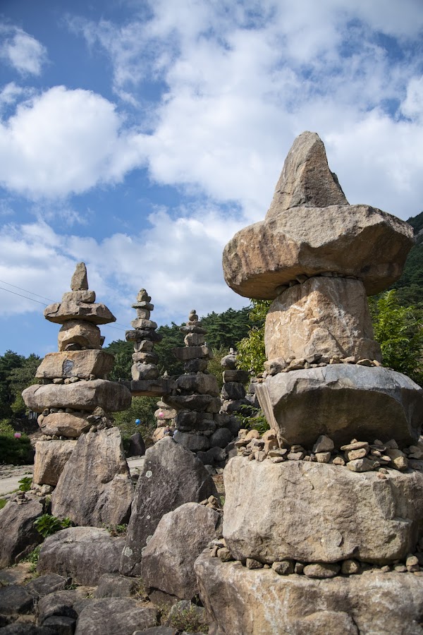 Heogulsan 1000 Buddhist Pagodas