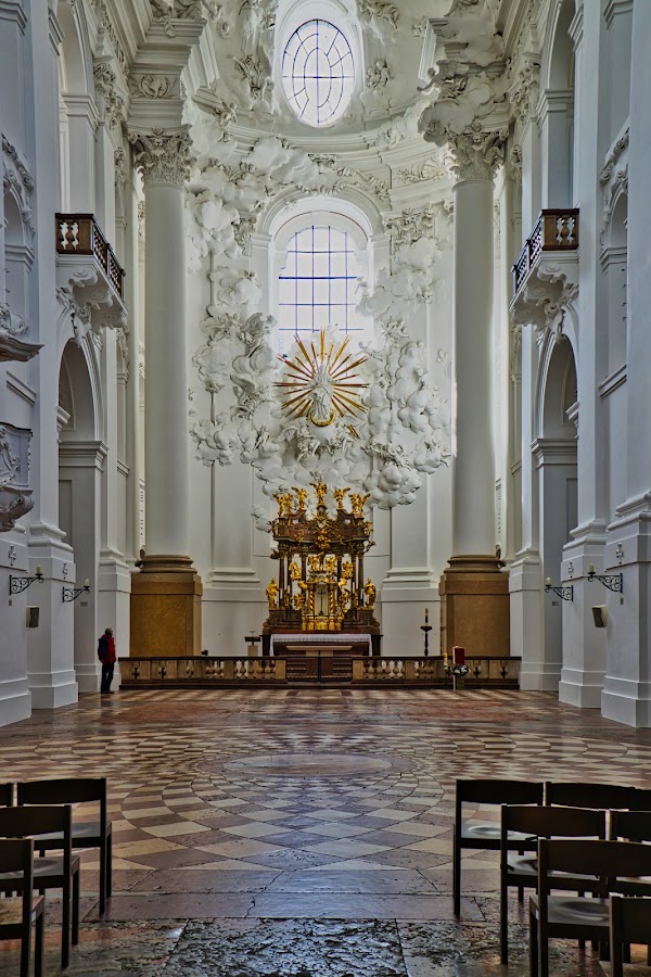 Kollegienkirche