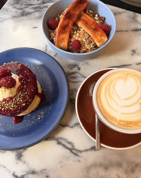 The Folks Blue Street - Specialty Coffee, Breakfast & Brunch 4