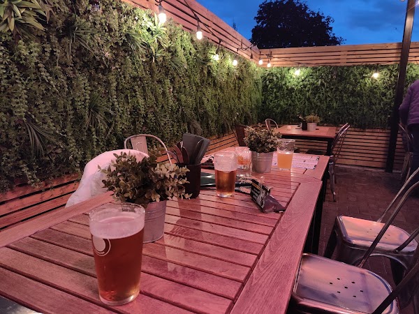 Brewski Bar