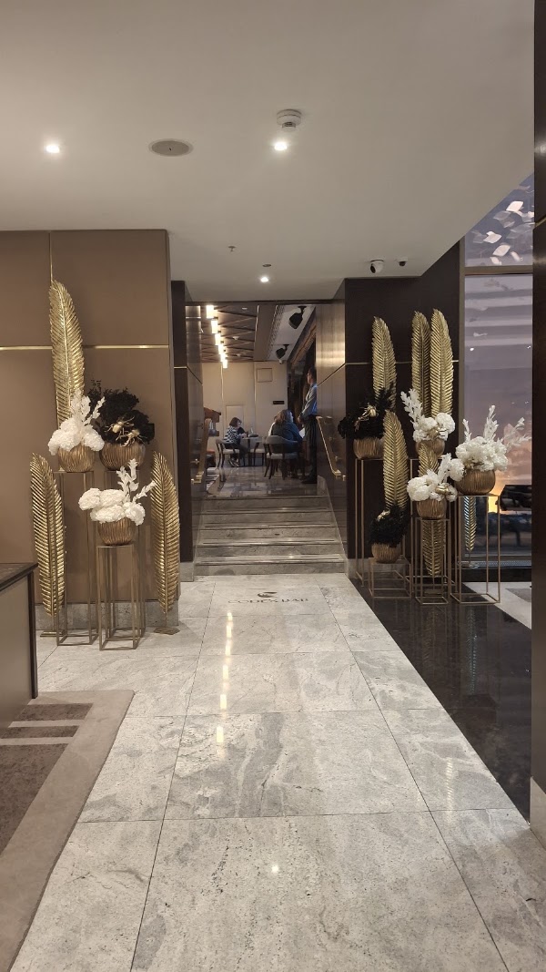 White Raven Skybar & Lounge 2