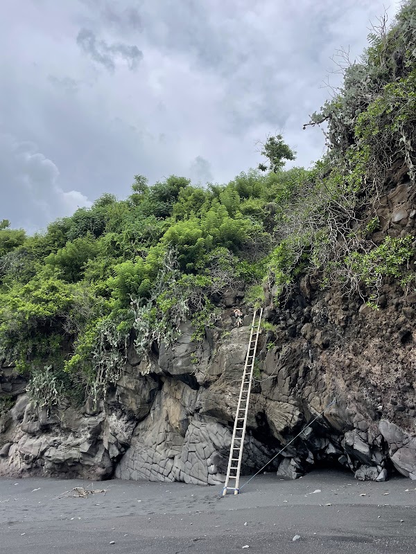 Pantai Pasir Hitam 5