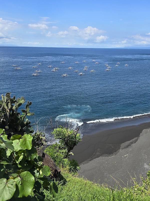 Pantai Pasir Hitam 4