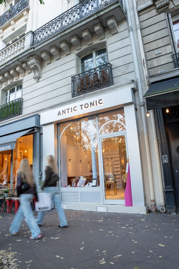ANTIC TONIC by PACHA - Vintage and Designer Jewels