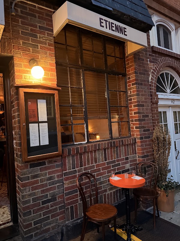 Bar Etienne 1