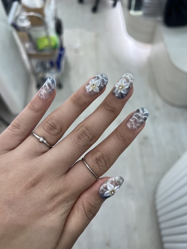 Nail Lover | Press-On Nails Singapore Salon 2