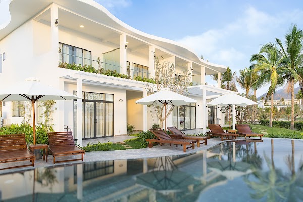 Cam Ranh Riviera Beach Resort & Spa