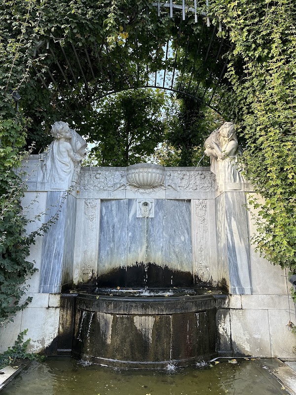 Kaiserin-Elisabeth-Denkmal 2