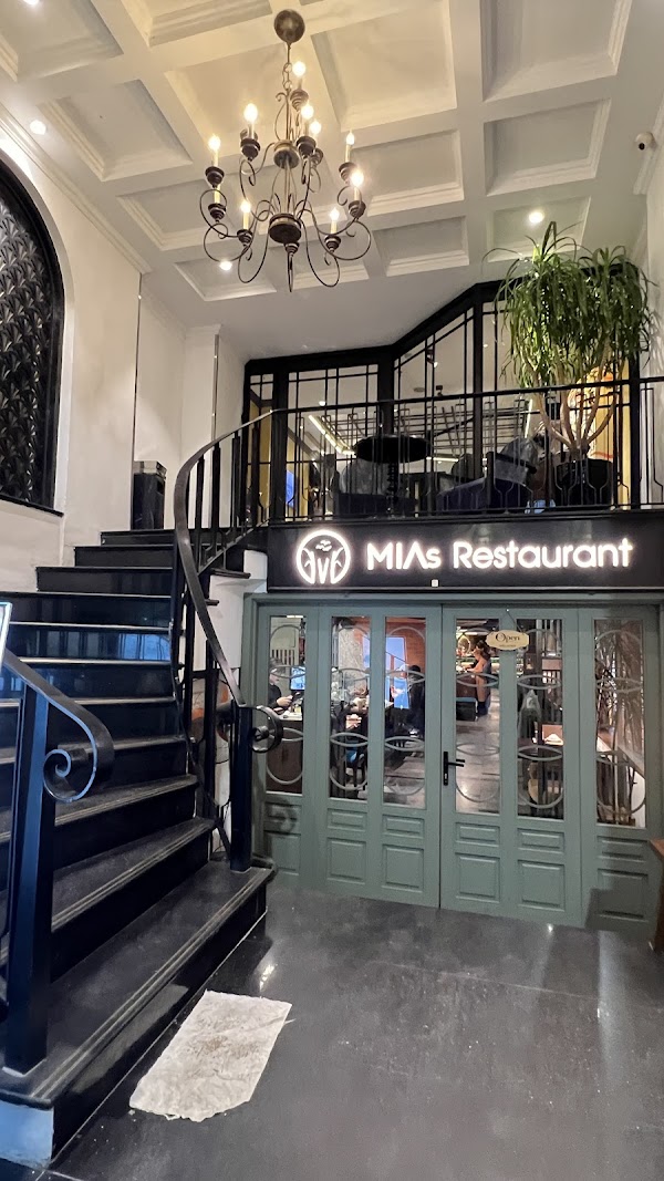 MIAs restaurant