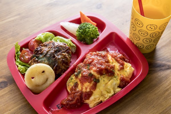 Lion Kitchen 5