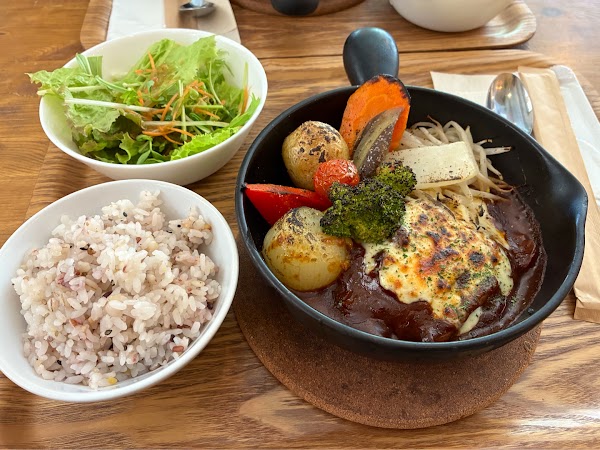 Lion Kitchen 4