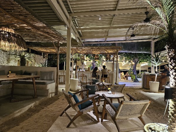 Costa by Monsta - Beach Restaurant Sanur 4