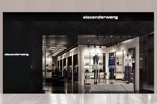 Alexander Wang The EmQuartier 1