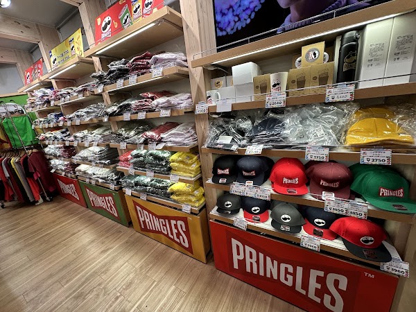 PRINGLES store 4