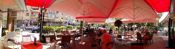 Kafe Flora