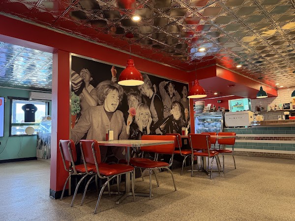 Screamers Ice Cream Café 3