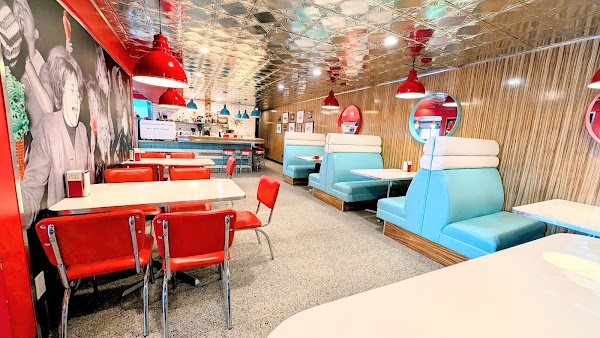 Screamers Ice Cream Café 2