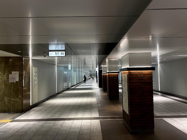 Higashi-ginza Sta. 3