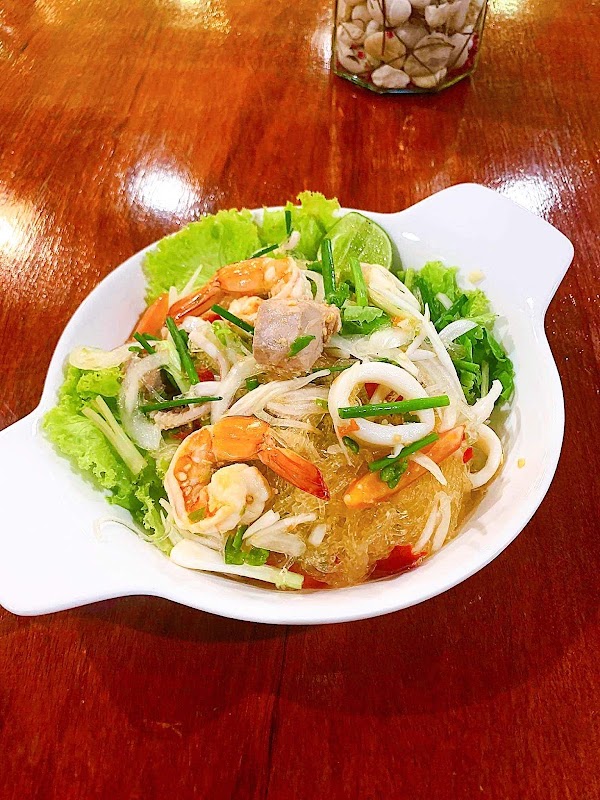 Dang restaurant patong phuket 5