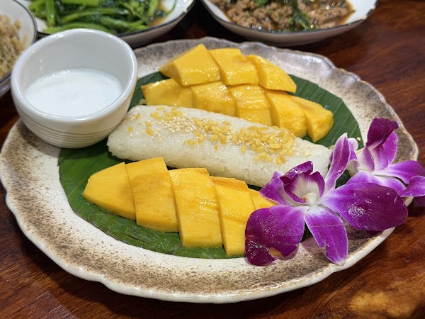 Dang restaurant patong phuket 3