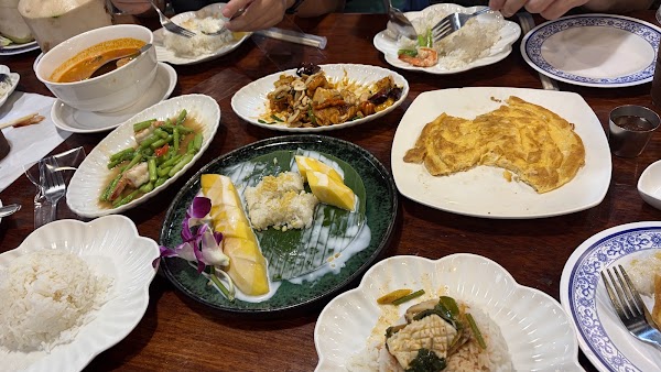 Dang restaurant patong phuket 2