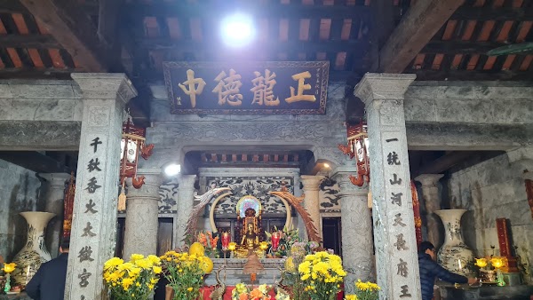 Thai Vi Temple 3