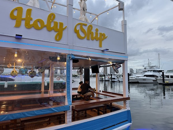 Holy Ship Bar & Restaurant