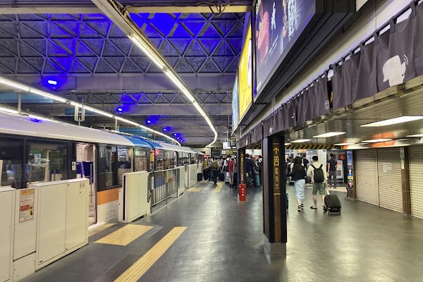 Hamamatsuchō Station 4