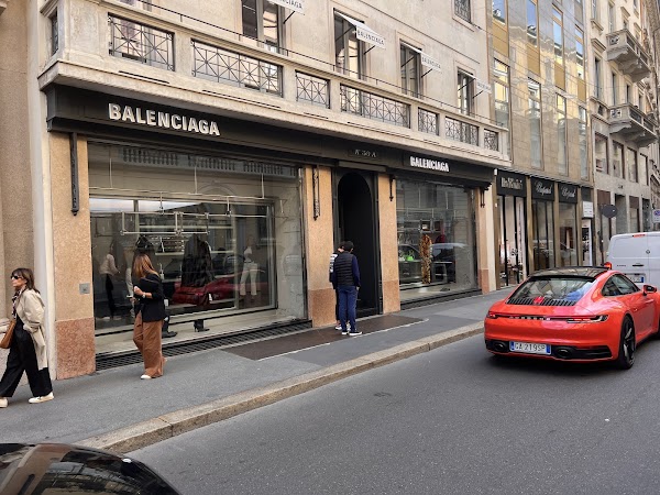 BALENCIAGA Milan Montenapoleone Store