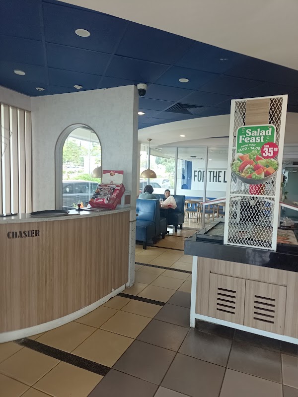 Pizza Hut Restoran 3