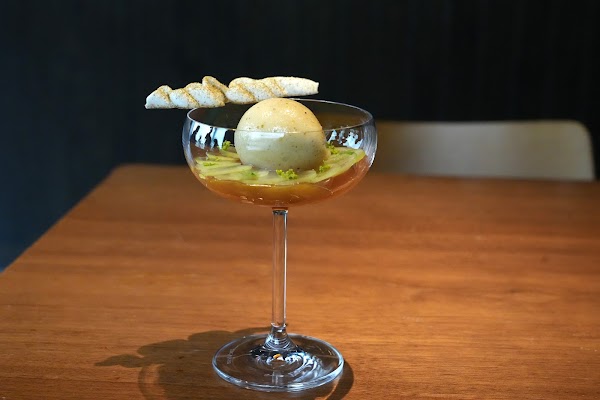 HUGH dessert dining 5